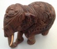  Houten olifant India 16 cm hoog mooi bewerkt € 34,00